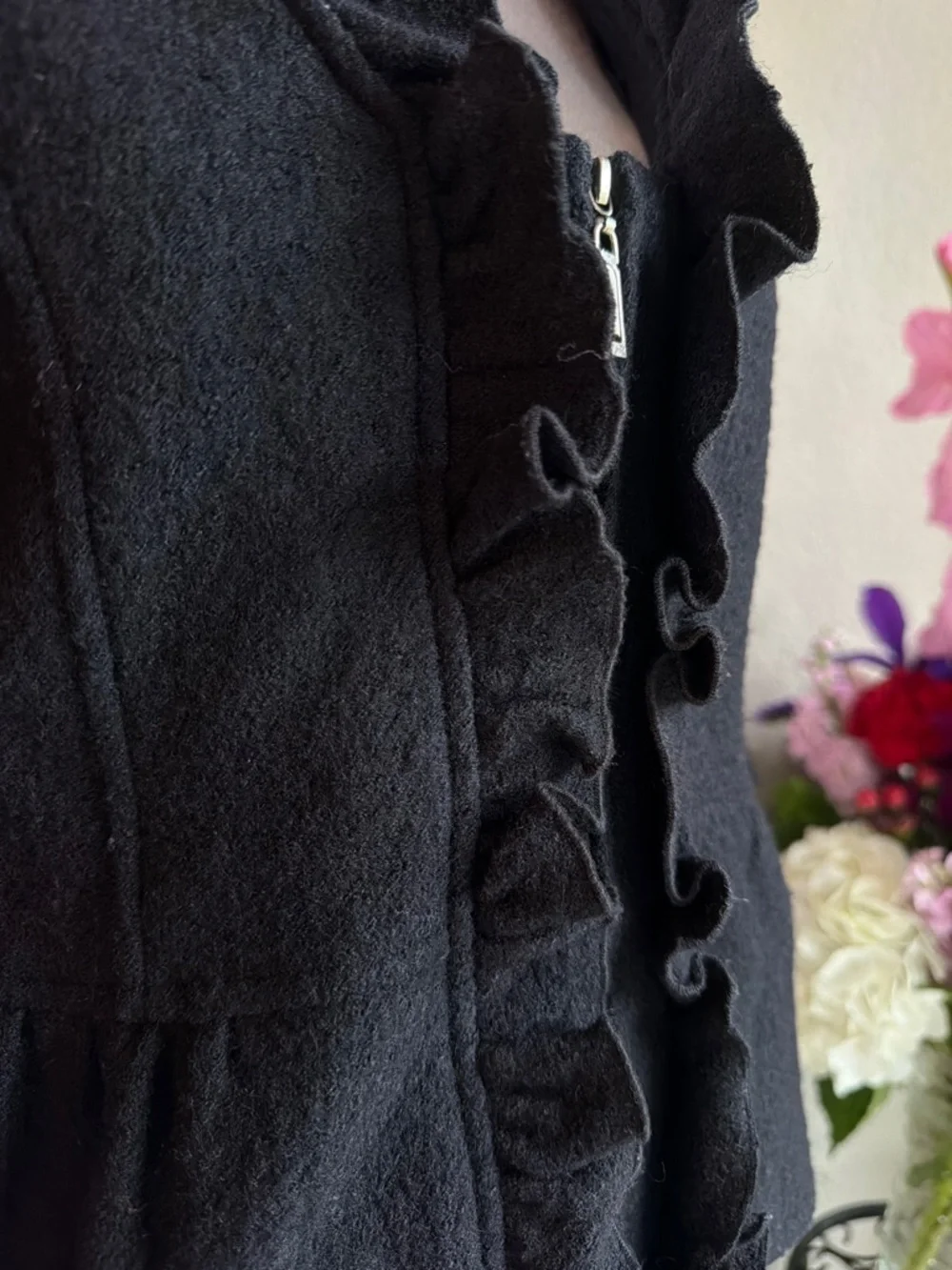 mac & jac Black Ruffle wool Jacket - Picture 5 of 6